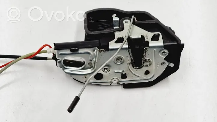 BMW 6 F12 F13 Etuoven lukko 7226200