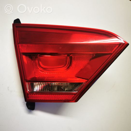 Volkswagen PASSAT B7 USA Lampy tylnej klapy bagażnika 561945093