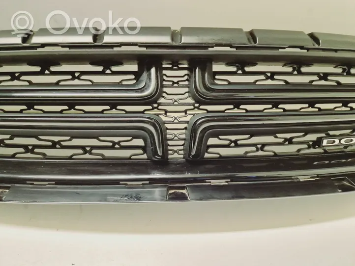 Dodge Charger Grille calandre supérieure de pare-chocs avant 9403419