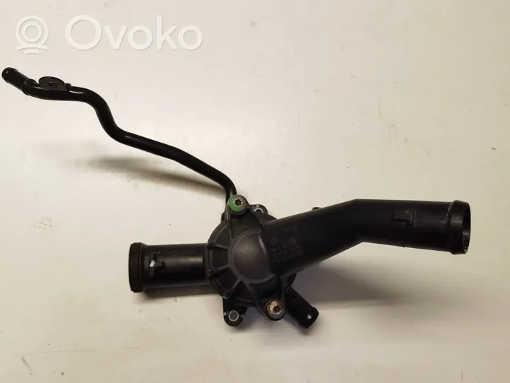 Volkswagen Jetta VI Thermostat/thermostat housing 07K121117C