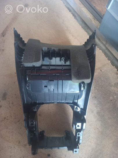 Volvo V70 Other center console (tunnel) element 8630189