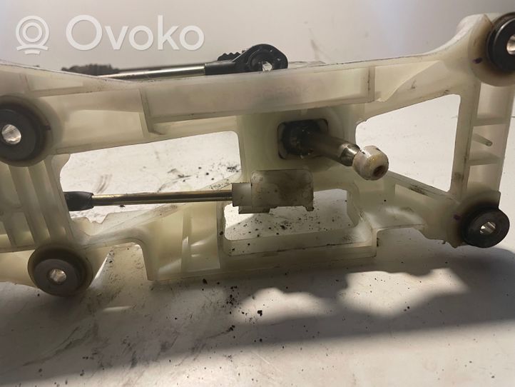 Toyota RAV 4 (XA20) Vaihteenvalitsimen verhoilu 