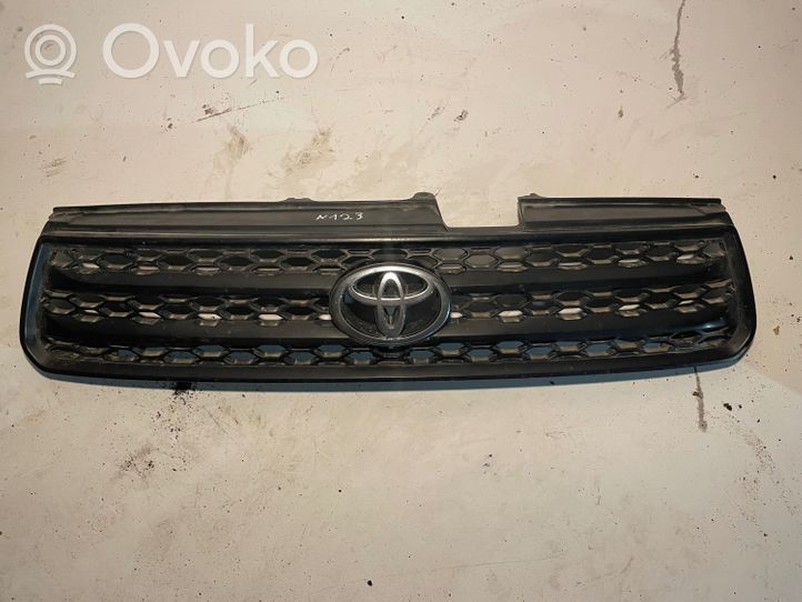 Toyota RAV 4 (XA20) Front bumper upper radiator grill 5311142070