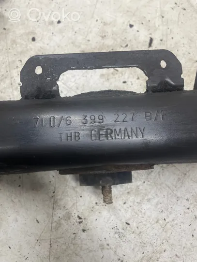 Porsche Cayenne (9PA) Supporto di montaggio scatola del cambio 6399227