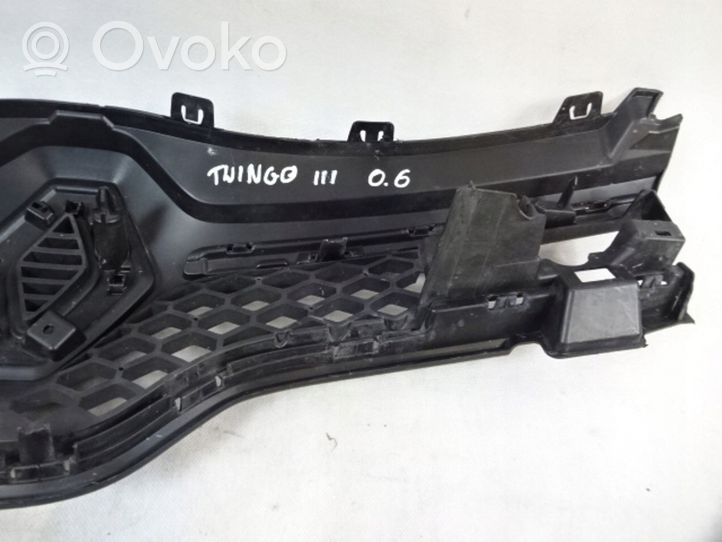 Renault Twingo III Maskownica / Grill / Atrapa górna chłodnicy 