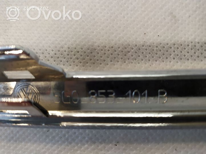 Volkswagen Golf VII Apdailinė priekinio bamperio juosta 5G0853101B