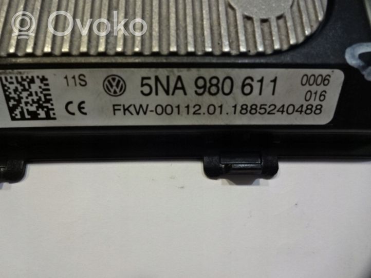 Volkswagen Golf VII Module de charge sans fil 5NA980611