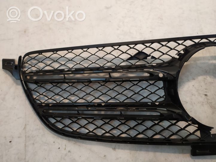 Mercedes-Benz GLE (W166 - C292) Grille calandre supérieure de pare-chocs avant 