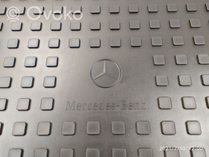 Mercedes-Benz GLA W156 Gumowa mata bagażnika 