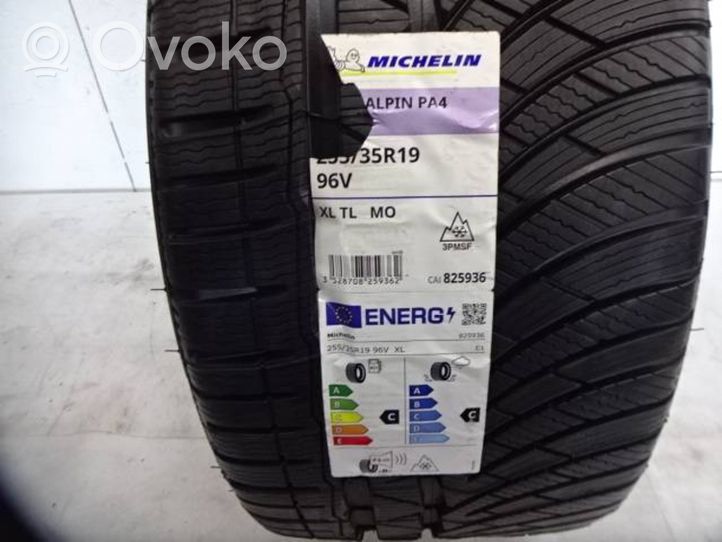 Toyota Land Cruiser (HDJ90) Opony zimowe R19 255/35R19