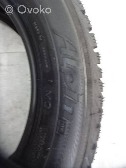 Ford Galaxy Зимняя покрышка (покрышки) R 17 215/60R17