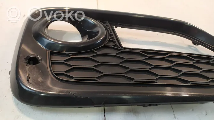 Honda Civic IX Grille inférieure de pare-chocs avant 71108TGGAB