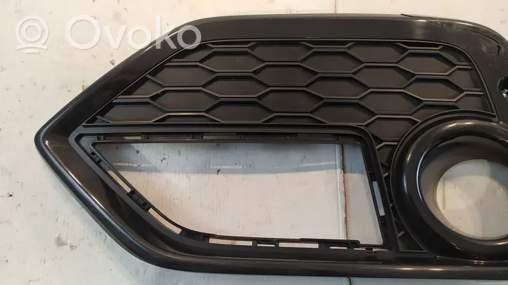 Honda Civic IX Grille inférieure de pare-chocs avant 71108TGGAB