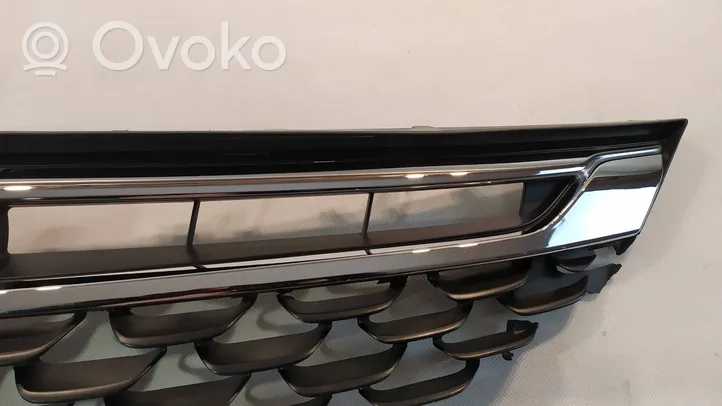 Opel Astra K Front grill 