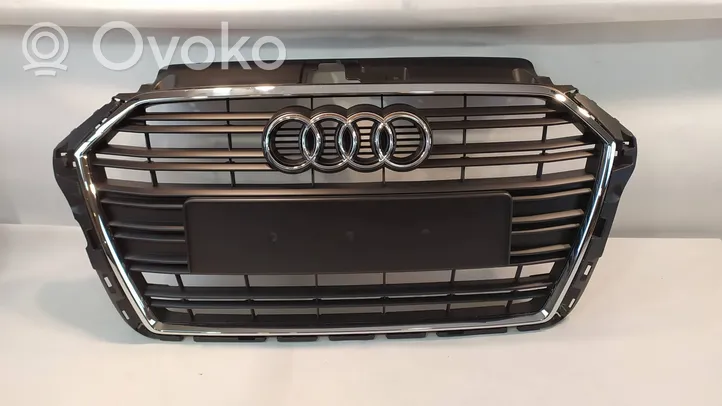 Audi A3 S3 8V Griglia superiore del radiatore paraurti anteriore 8V3853651AA