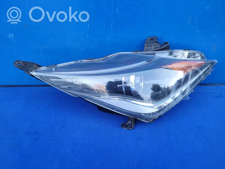 Toyota Aygo AB40 Lampa przednia 0H18