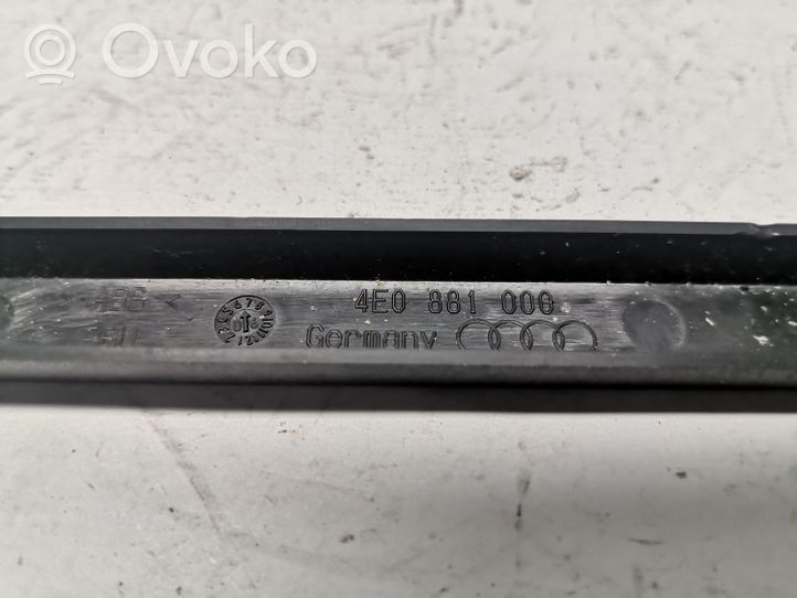 Audi A8 S8 D3 4E Cache rail de siège conducteur avant 4E0881000