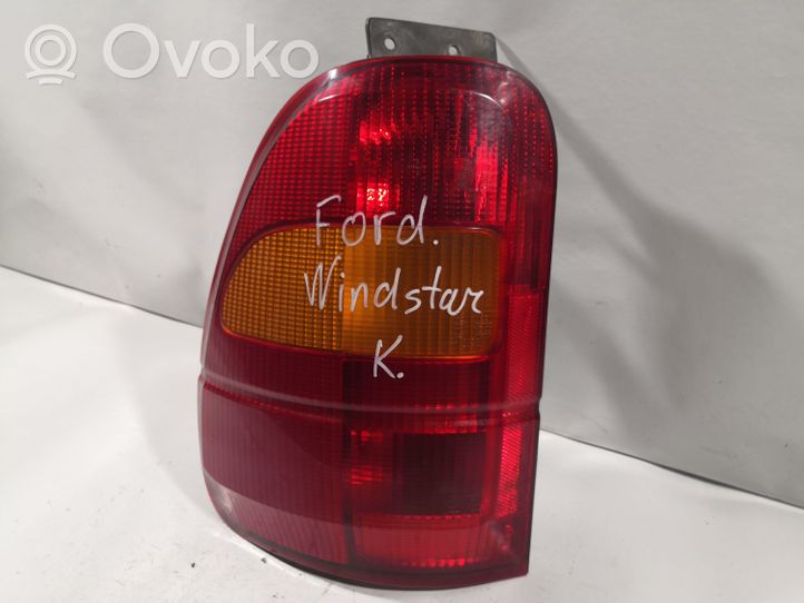 Ford Windstar Feux arrière / postérieurs 