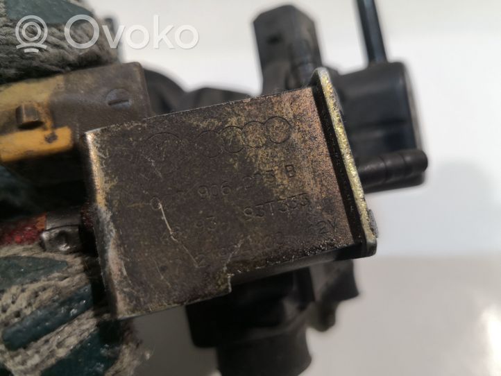 Audi 80 90 S2 B4 Solenoidinis vožtuvas 028906283B