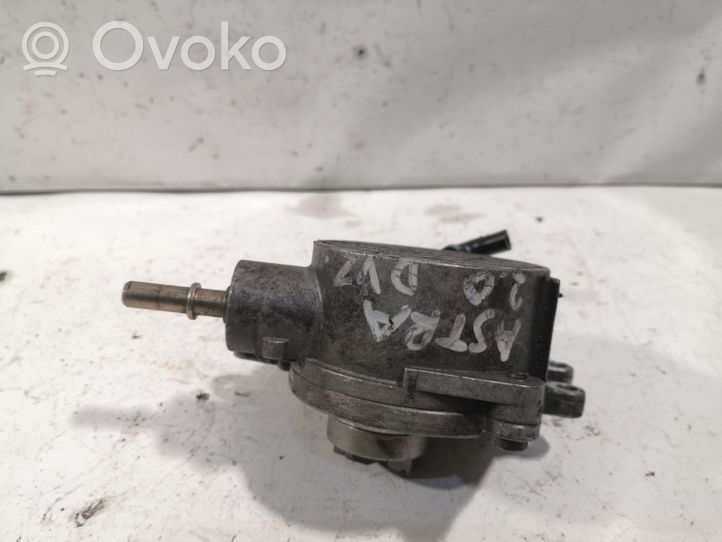 Opel Astra G Alipainepumppu 0252738