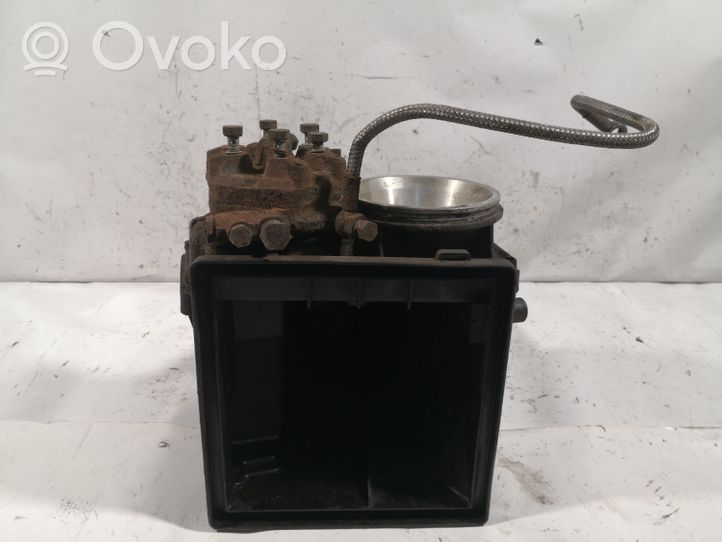 Audi 100 200 5000 C3 Kraftstoffverteiler Einspritzleiste 0438100125