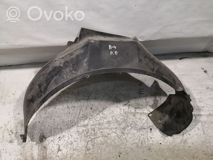 Audi 80 90 S2 B4 Rivestimento paraspruzzi passaruota anteriore 8A0821172D