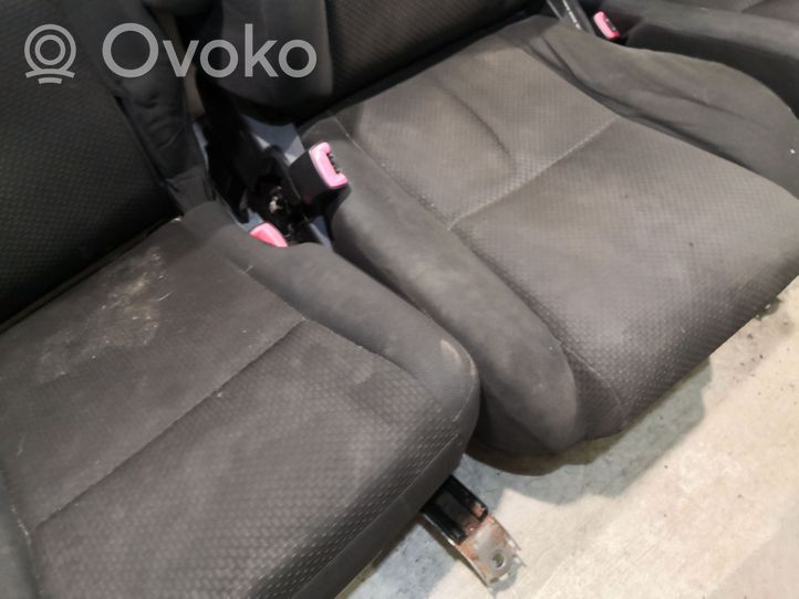 Toyota Corolla Verso AR10 Set sedili 