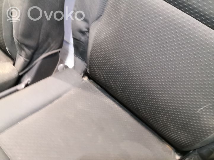 Toyota Corolla Verso AR10 Set sedili 