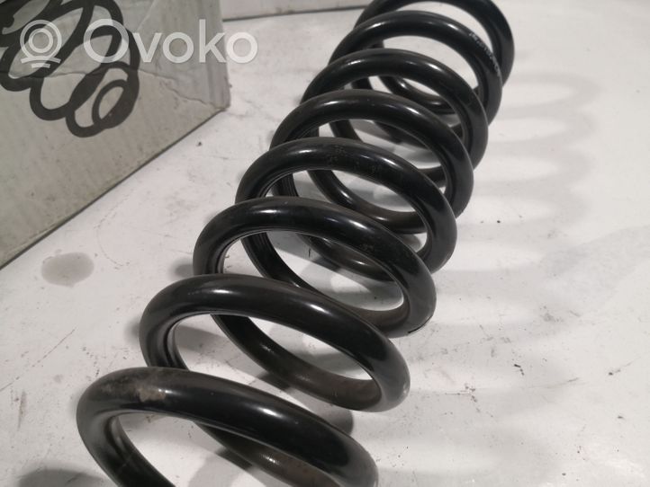 Mercedes-Benz E W124 Front coil spring 