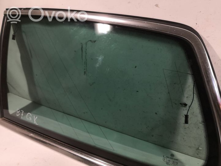 Volkswagen PASSAT B7 Rear side window/glass 43R001108