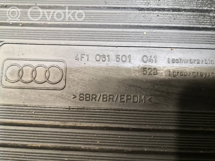 Audi A6 S6 C6 4F Zestaw dywaników samochodowych 4F1061501041