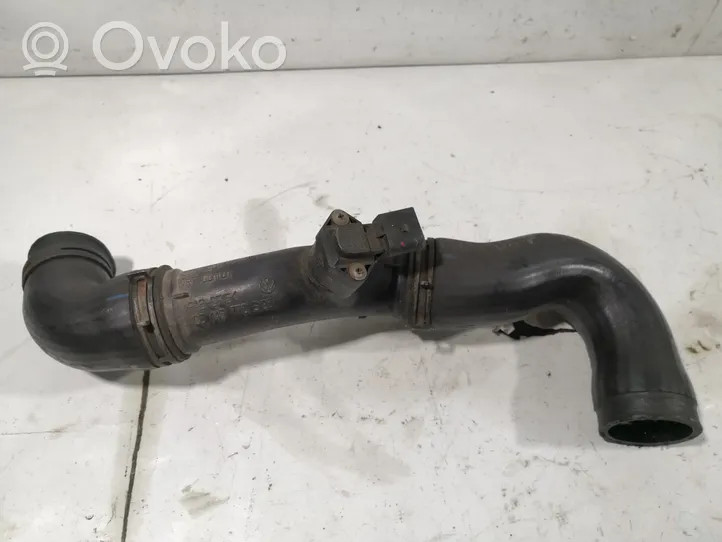 Volkswagen New Beetle Tube d'admission de tuyau de refroidisseur intermédiaire 1C0145770S