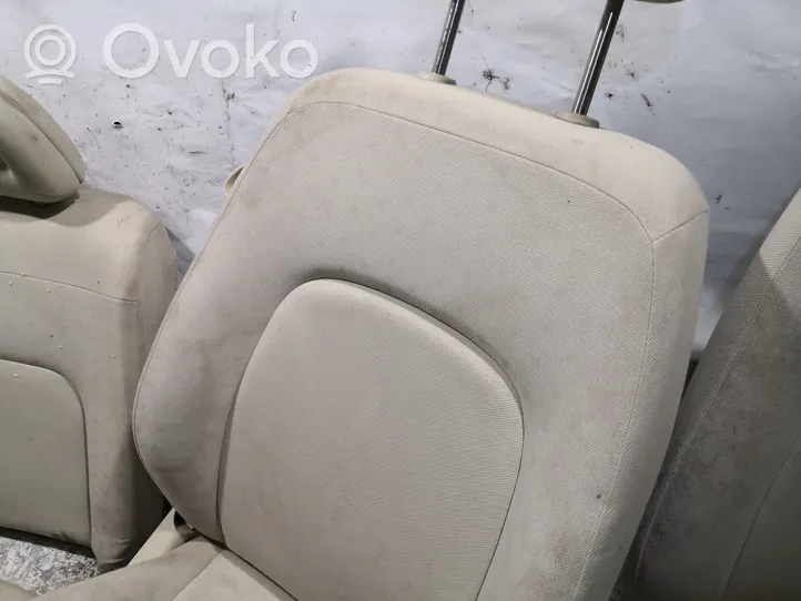 Volkswagen New Beetle Seat set 