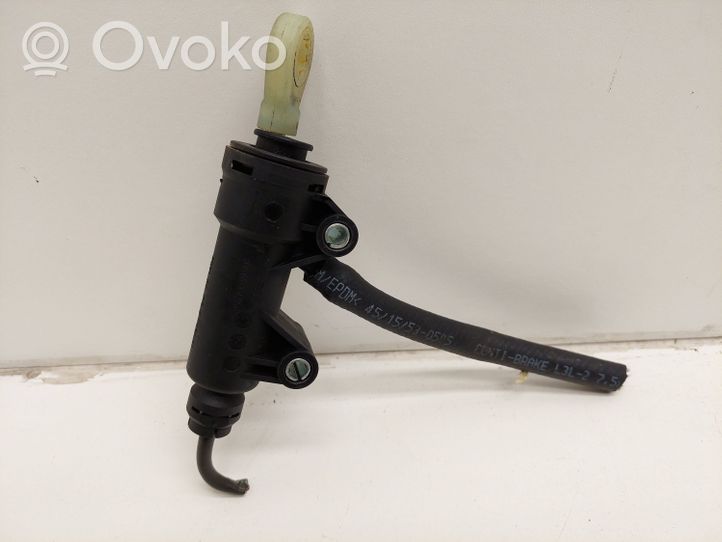 BMW 3 F30 F35 F31 Pompa della frizione 6773570