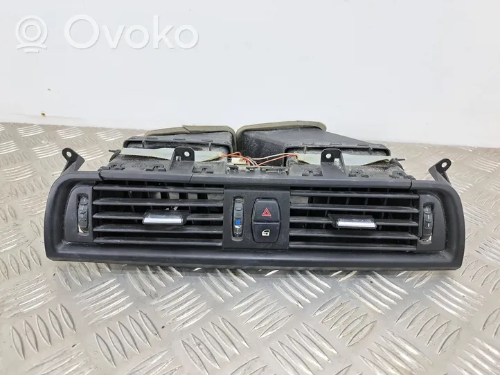 BMW 5 F10 F11 Grille d'aération centrale 16828110