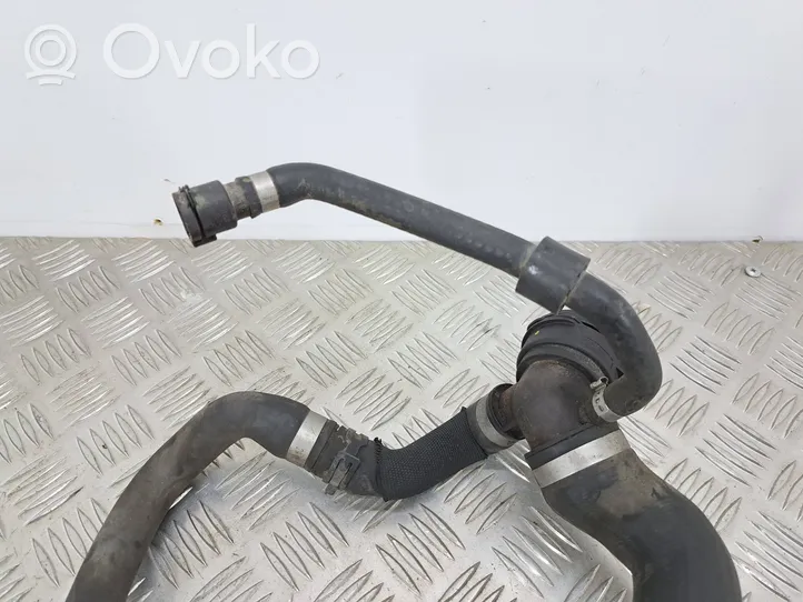 BMW 5 F10 F11 Engine coolant pipe/hose 7580957