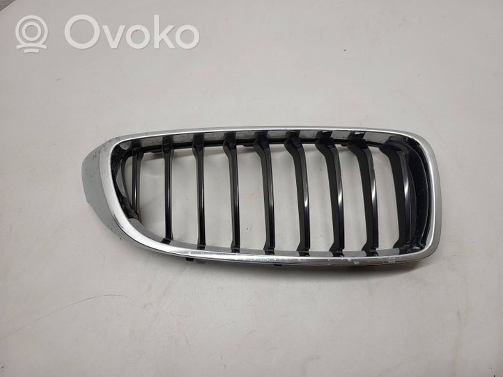 BMW 4 F32 F33 Maskownica / Grill / Atrapa górna chłodnicy 7294818