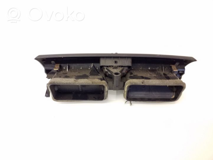 BMW X3 E83 Centrinės oro grotelės 3400074