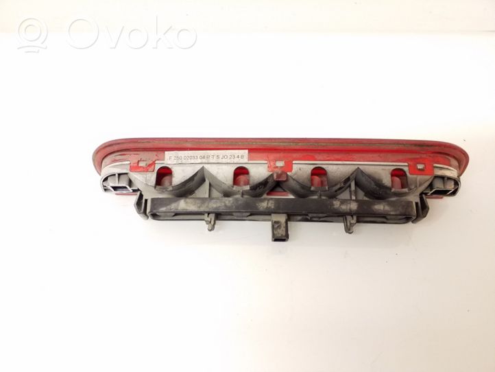 Peugeot Boxer Luce d’arresto centrale/supplementare F2500203304