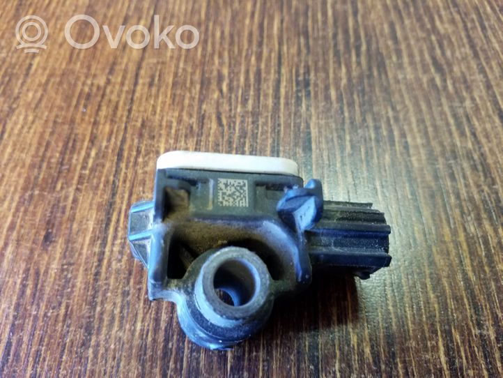 Subaru Outback (BS) Oro pagalvių smūgio daviklis 98231AL010