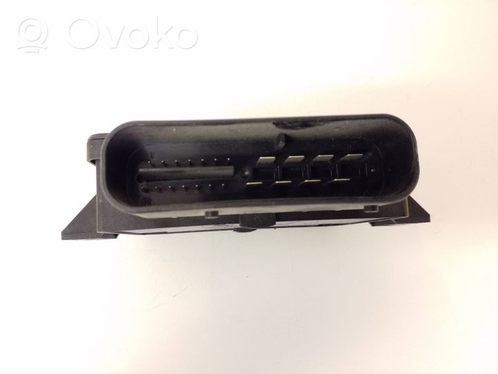 BMW X4 F26 Modulo di controllo del freno a mano EB686327704