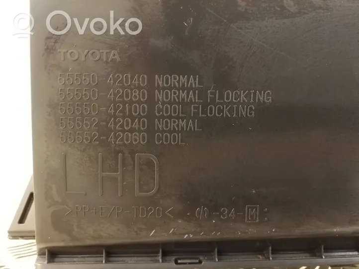 Toyota RAV 4 (XA30) Schowek deski rozdzielczej / Komplet 5555042100