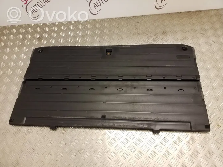 Toyota RAV 4 (XA30) Doublure de coffre arrière, tapis de sol 5841042030