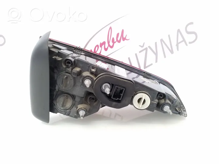 Audi A4 S4 B9 Luci posteriori del portellone del bagagliaio 8W9945076