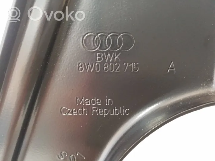 Audi A4 S4 B9 Uchwyt / Mocowanie koła zapasowego 8W0802715