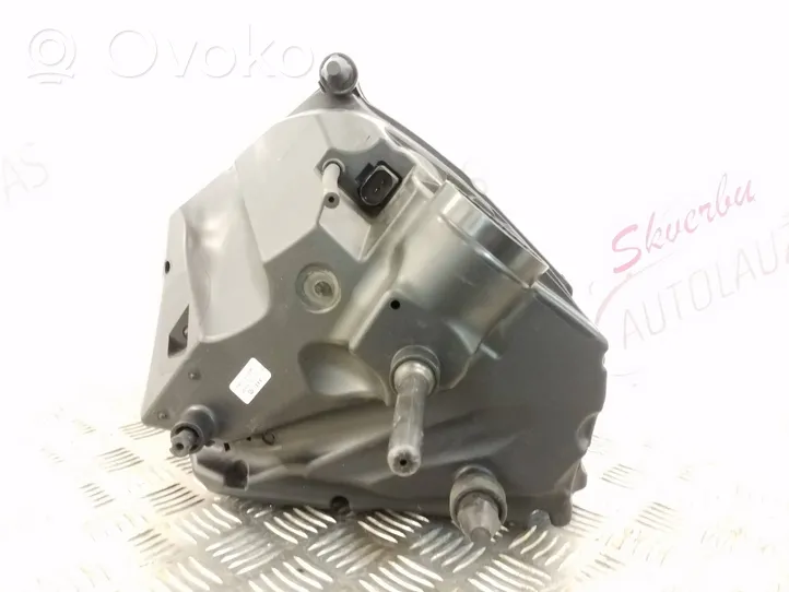 Audi A4 S4 B9 Obudowa filtra powietrza 8W0133835F