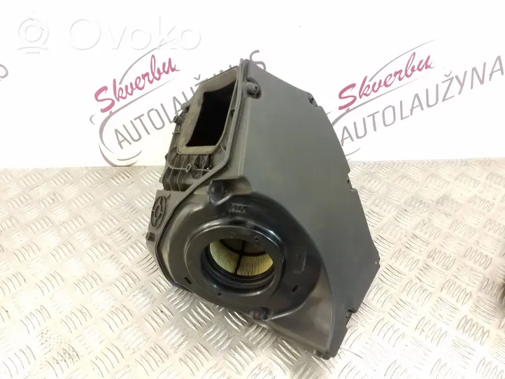 Audi A4 S4 B9 Коробка воздушного фильтра 8W0133835F