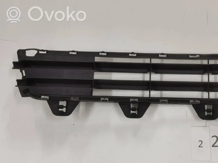 Opel Meriva A Grille inférieure de pare-chocs avant 13184267