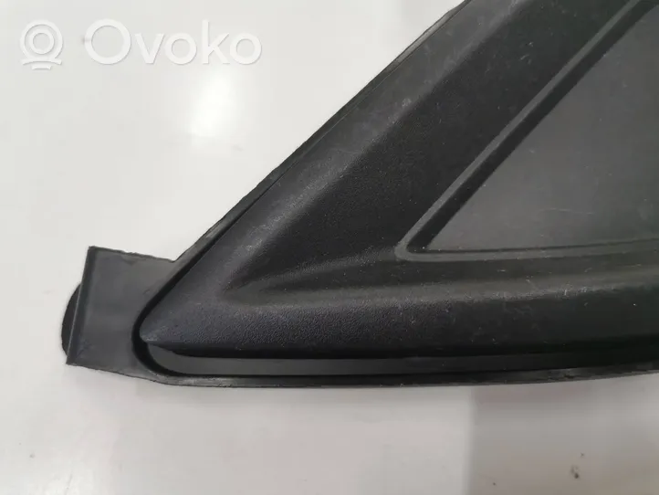Hyundai ix20 Etupuskurin alempi jäähdytinsäleikkö 86517-1K010