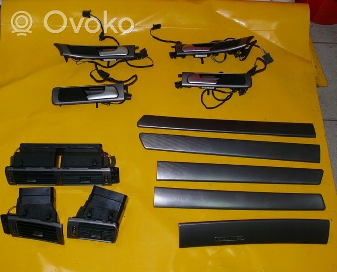 Audi A6 S6 C5 4B Kit garniture de panneaux intérieur de porte 4B0867409